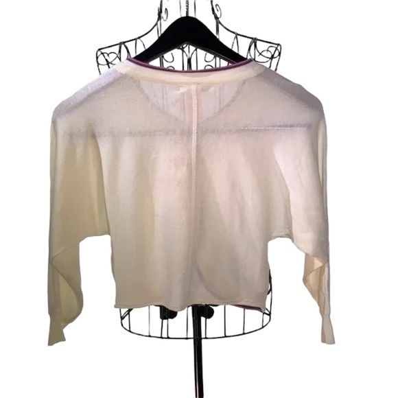 Tulle | Cropped Cardigan Sweater - Picture 2 of 4